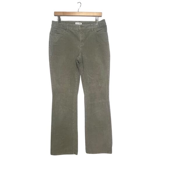 St Johns Bay Straight Leg Corduroy Pants Size 10 Green Colored Simple Fall Basic - Picture 1 of 9